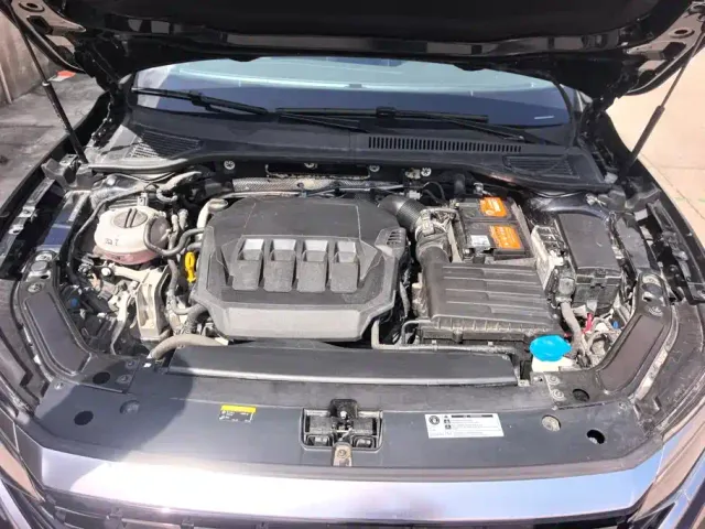 Volkswagen Passat — Фото автомобиля 10