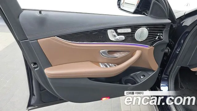 Mercedes-Benz E-Class W213 — Фото автомобиля 13
