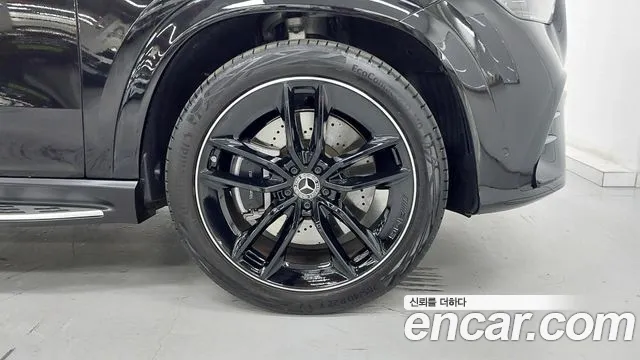 Mercedes-Benz GLE-Class — Фото автомобиля 5