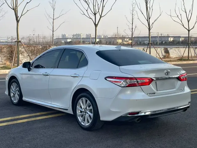 Toyota Camry — Фото автомобиля 9