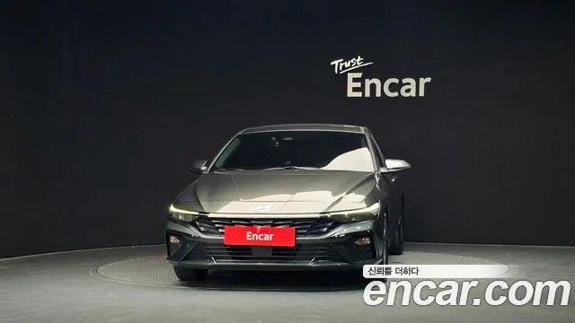 Hyundai Avante CN7 — Фото автомобиля 3