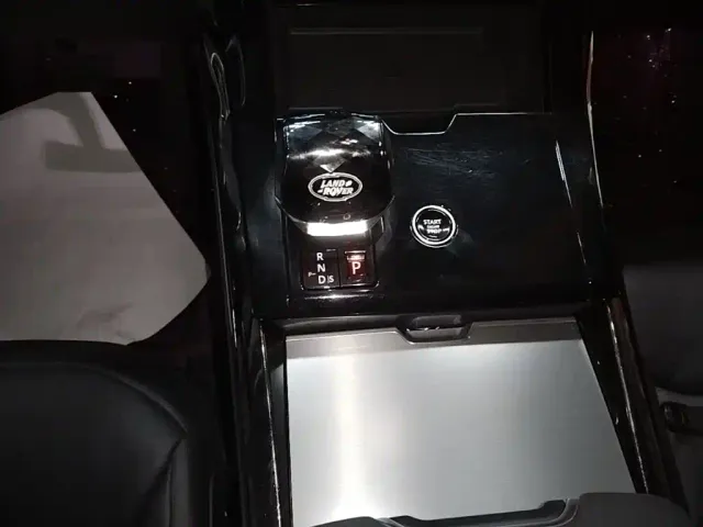 Land Rover Range Rover Sport — Фото автомобиля 13