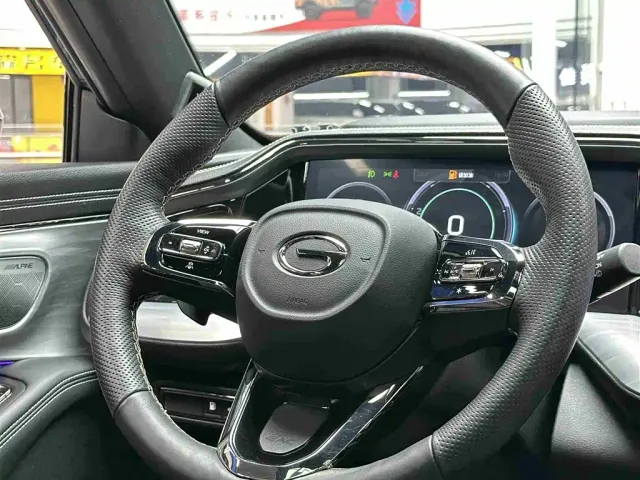 GAC Trumpchi GS8 — Фото автомобиля 8