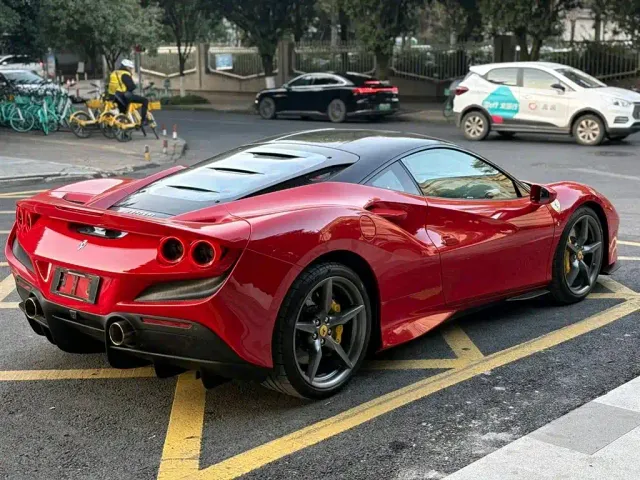 Ferrari F8 — Фото автомобиля 6
