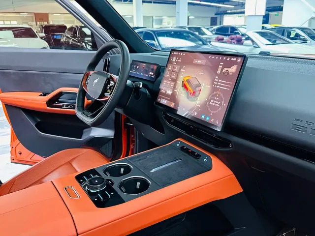 Ford Ford Mustang NEV 2025 Plug-in Range Extender Hybrid — Фото автомобиля 7