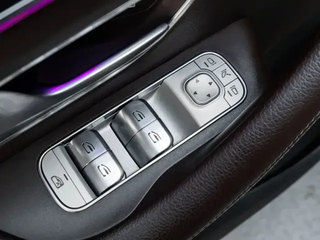 Mercedes-Benz GLE-Class — Фото автомобиля 23