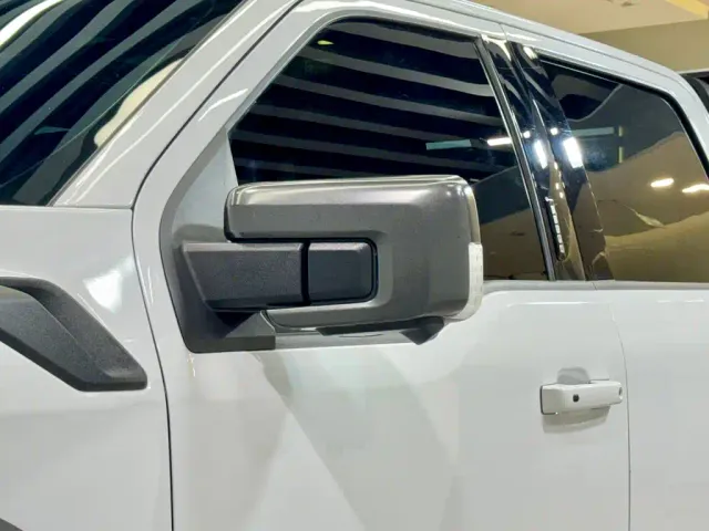 Ford F-150 Raptor — Фото автомобиля 12
