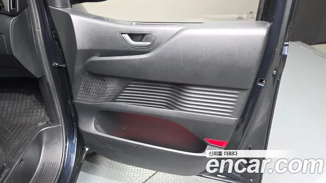 Hyundai Staria — Фото автомобиля 14