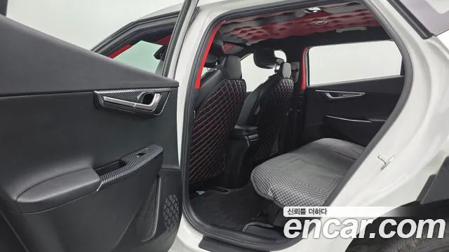 Kia EV6 — Фото автомобиля 20