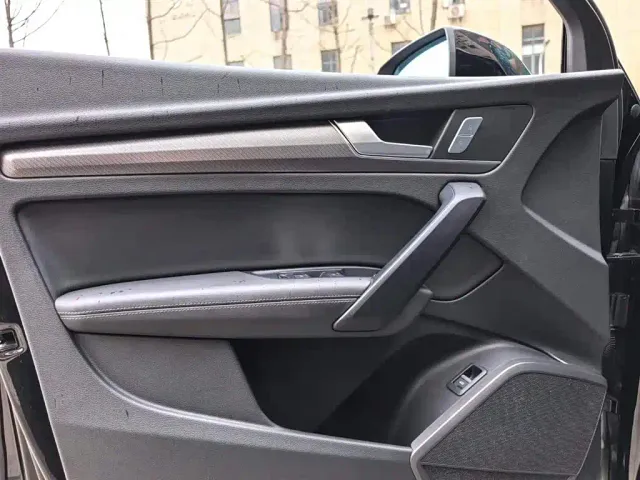 Audi Q5L — Фото автомобиля 12