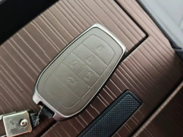 Toyota Granvia — Фото автомобиля 8