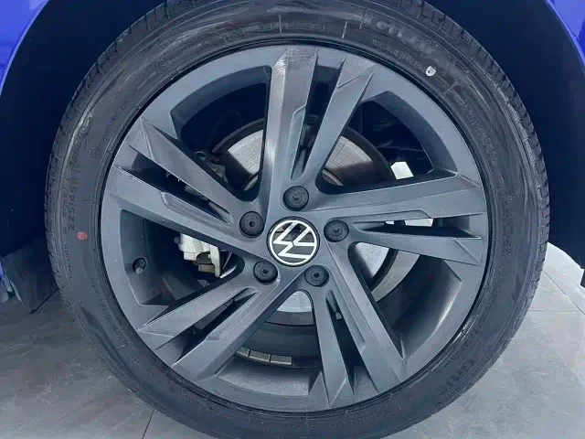 Volkswagen Golf — Фото автомобиля 17
