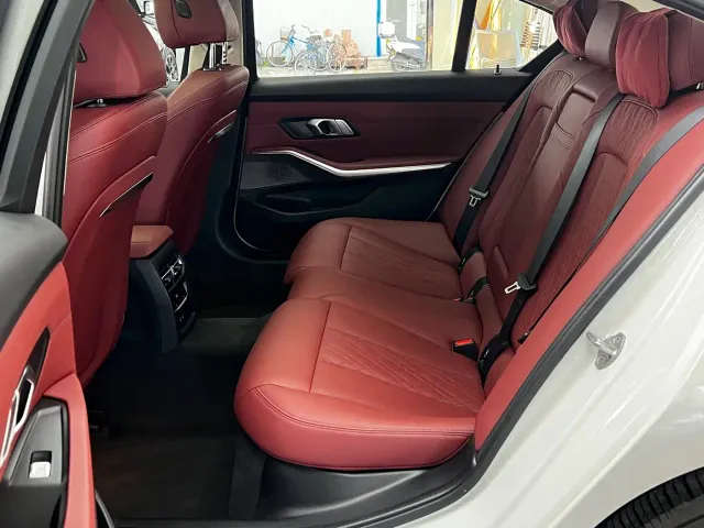 BMW 3 Series — Фото автомобиля 18
