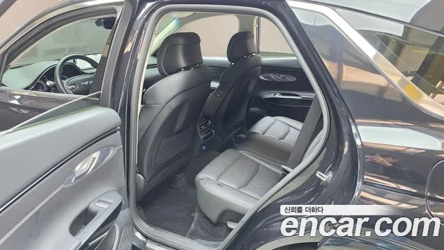 Genesis GV70 — Фото автомобиля 18