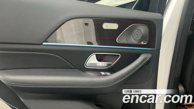 Mercedes-Benz GLE-Class — Фото автомобиля 13
