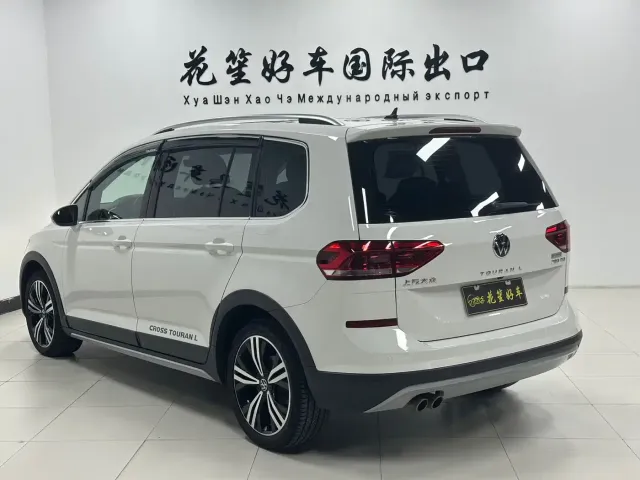 Volkswagen Touran 2021 Touran L 280TSI DSG Cross Edition 7-seater — Фото автомобиля 7