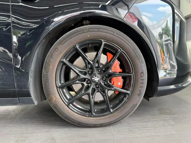 IM Motors LS6 — Фото автомобиля 12