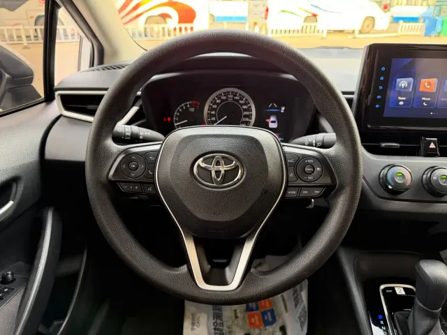 Toyota Corolla — Фото автомобиля 10