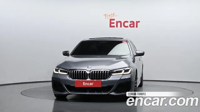 BMW 5-Series — Фото автомобиля 3