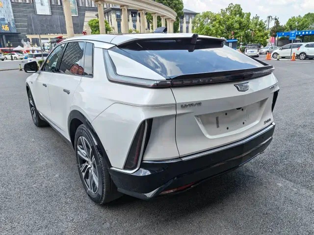 Cadillac Lyriq — Фото автомобиля 4