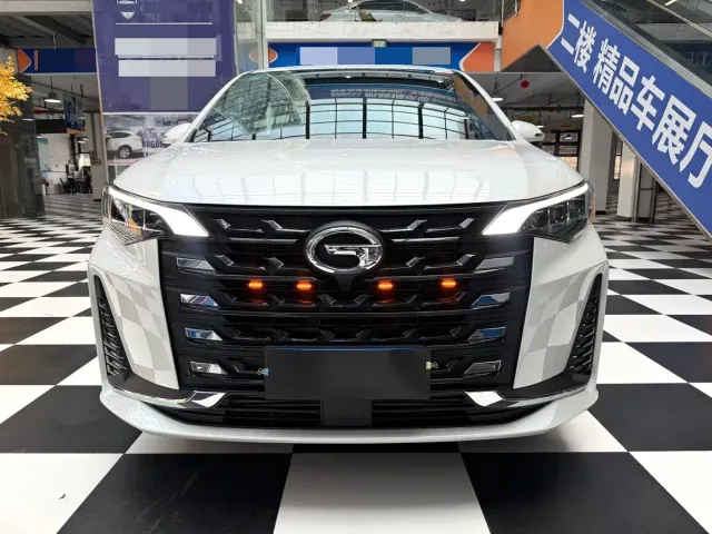 GAC Trumpchi M6 — Фото автомобиля 2
