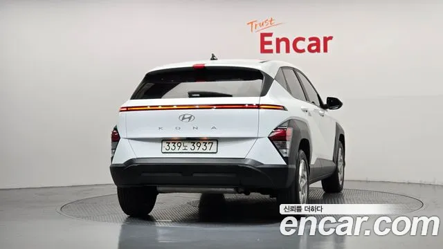Hyundai Kona — Фото автомобиля 4