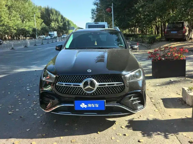 Mercedes-Benz GLE-Class — Фото автомобиля 2