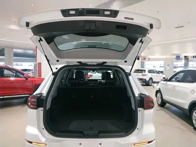 Chery Tiggo 8 — Фото автомобиля 18