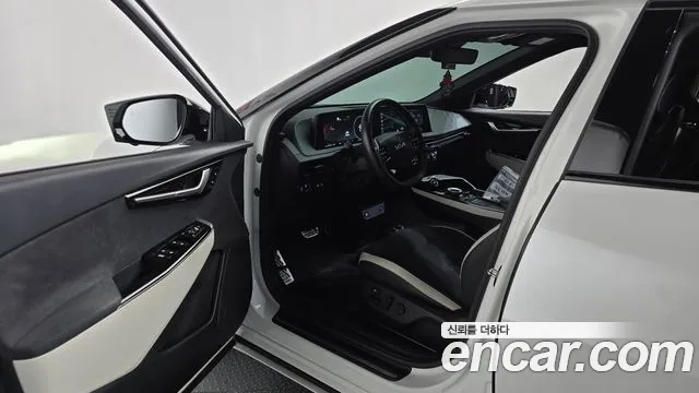 Kia EV6 — Фото автомобиля 15