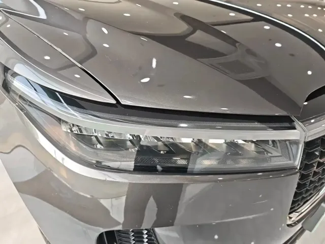 Li Auto ONE — Фото автомобиля 9