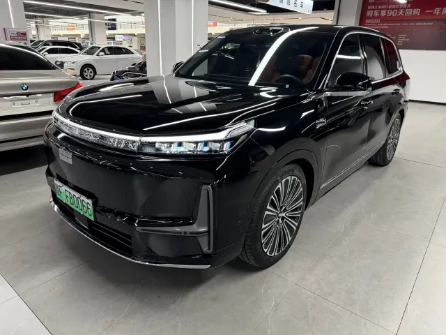 Фотография автомобиля — Geely Galaxy M9