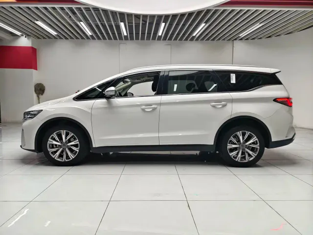 Geely Jiaji — Фото автомобиля 11