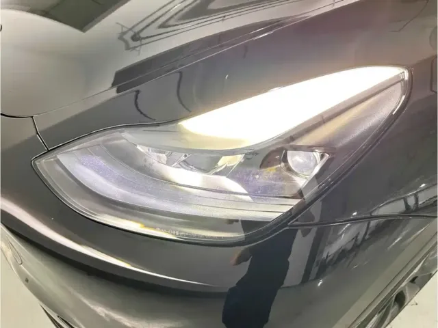 Tesla Model Y — Фото автомобиля 14