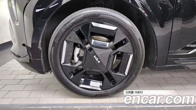 Kia EV3 — Фото автомобиля 5
