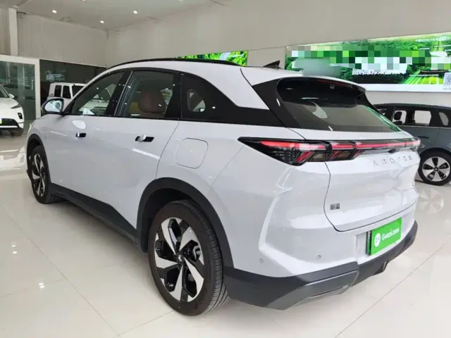 Arcfox Alpha T5 — Фото автомобиля 4