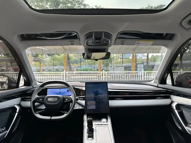 Geely Boyue L 2024 1.5TD DCT Premium Edition — Фото автомобиля 11