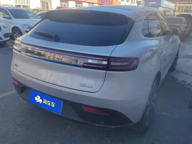 Aito M5 — Фото автомобиля 3