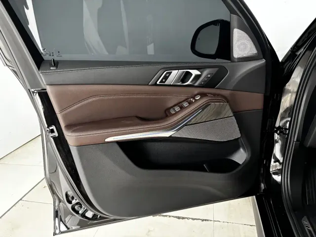 BMW X5 — Фото автомобиля 10