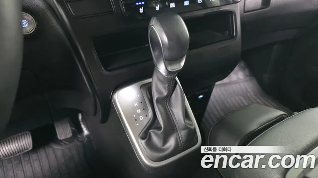 Hyundai Staria — Фото автомобиля 9