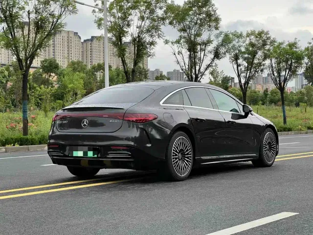 Mercedes-Benz EQS — Фото автомобиля 6