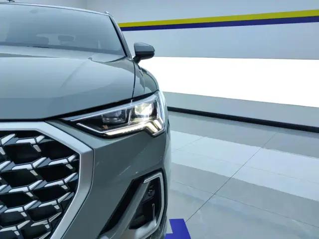 Audi Q3 — Фото автомобиля 5