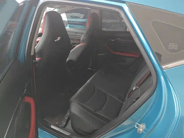 Geely Emgrand S — Фото автомобиля 15