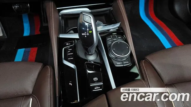 BMW 5-Series 5 серия (G30) 530i xDrive M Sport — Фото автомобиля 9