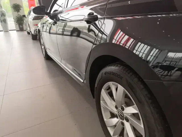 Volkswagen Passat 2025 Outstanding 280TSI Business Edition — Фото автомобиля 21