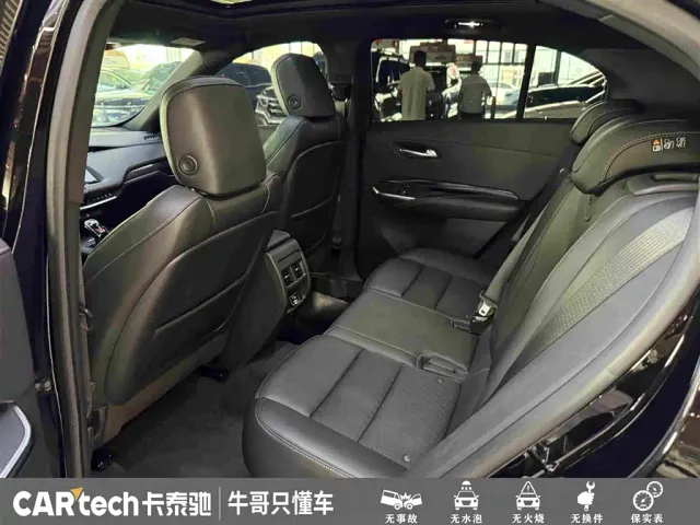 Cadillac XT4 — Фото автомобиля 25