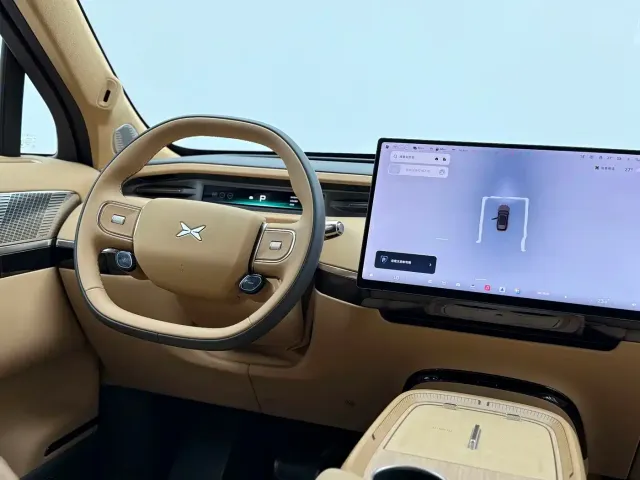 Xpeng GX — Фото автомобиля 20