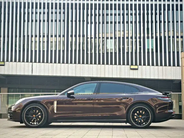 Porsche Panamera — Фото автомобиля 7