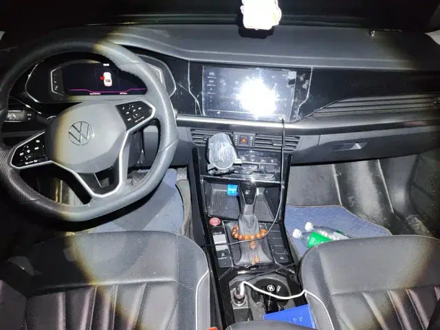 Volkswagen Passat — Фото автомобиля 16