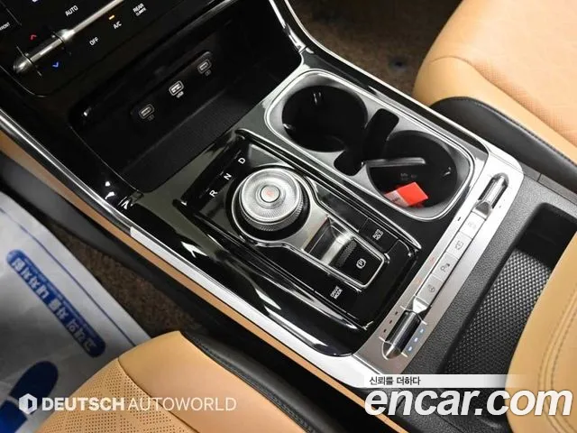 Kia Carnival — Фото автомобиля 9