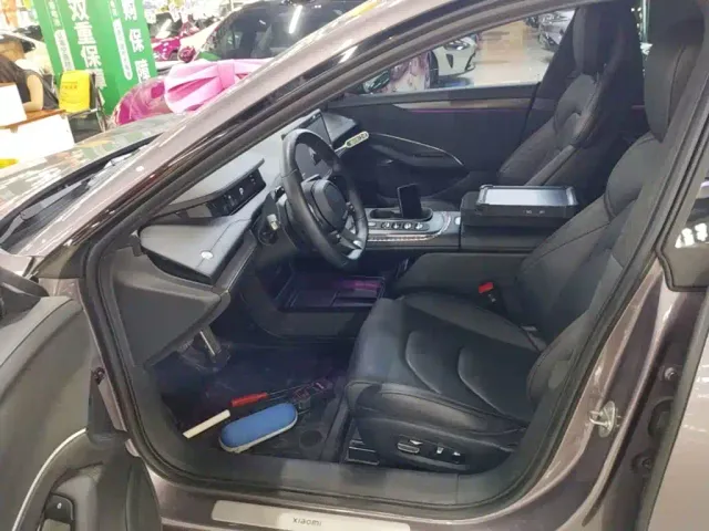 Xiaomi SU7 — Фото автомобиля 14